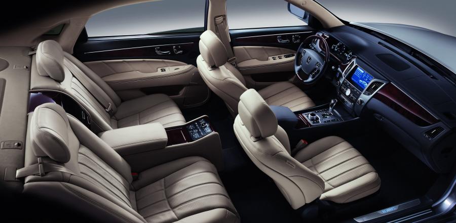  Hyundai Equus 2009 года  (фото 121 из 128)
